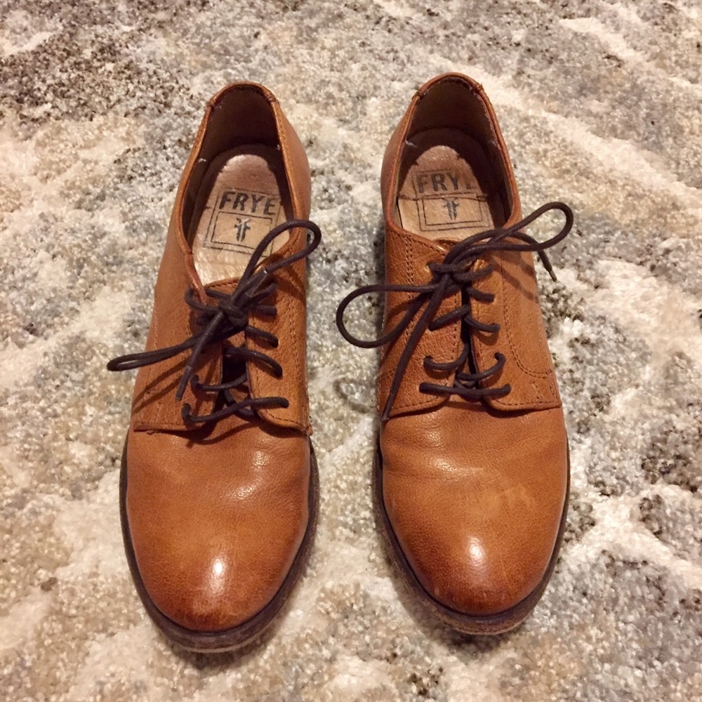 Frye Carson Oxford Size 5.5 Leather Cognac Tie Up